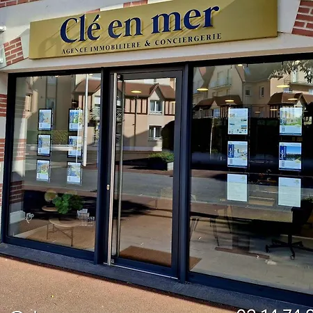 Daire Lumineux A Cabourg, 4 Personnes, Au Coeur De La - Fr-1-788-70