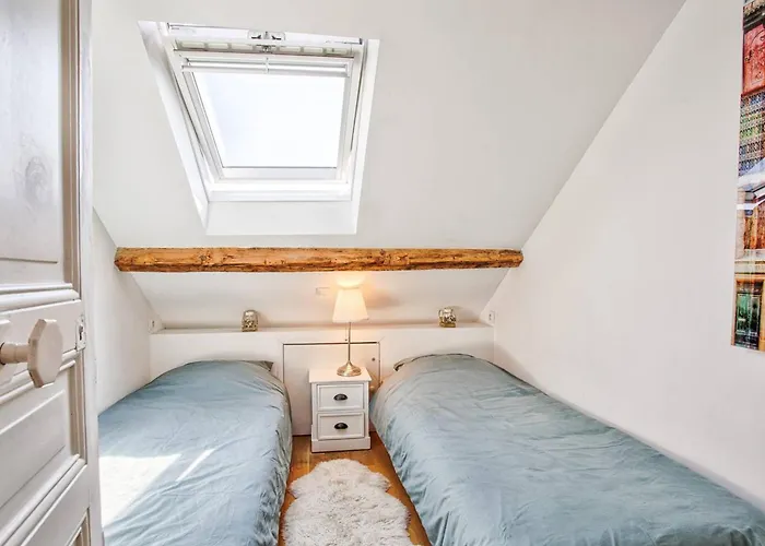 Lumineux A Cabourg, 4 Personnes, Au Coeur De La - Fr-1-788-70 * Cabourg