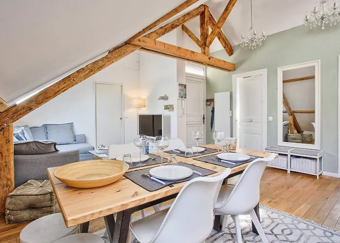 Daire Lumineux A Cabourg, 4 Personnes, Au Coeur De La - Fr-1-788-70 Cabourg