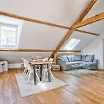 Apartment Lumineux A Cabourg, 4 Personnes, Au Coeur De La - Fr-1-788-70 *