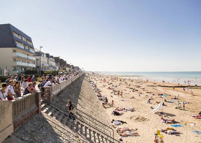 Lumineux à Cabourg, 4 Personnes, Au Cœur De La - Fr-1-788-70 Appartement *